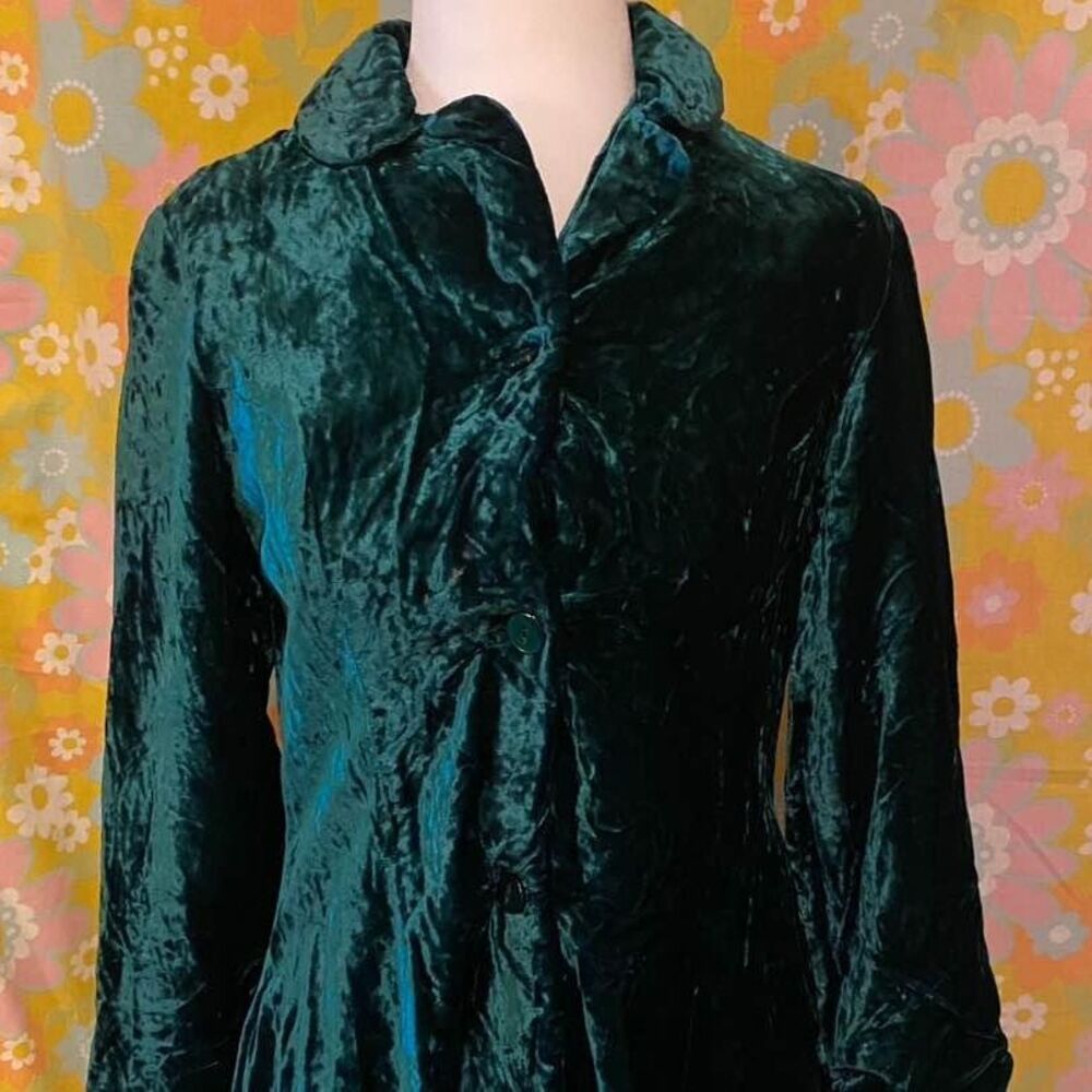 Dark Green Crushed Velvet Vintage 90s dress | long-sleeve, button-up, collared